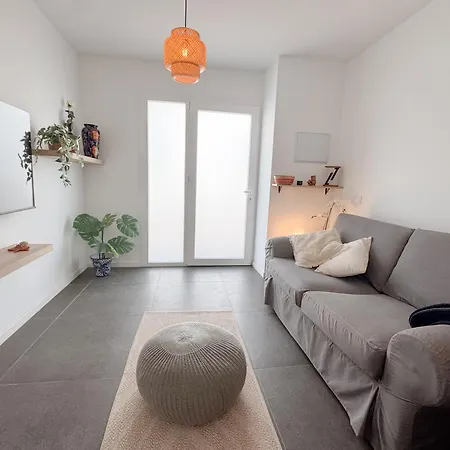 Apartment In La Santa, Lanzarote, By The Sea
